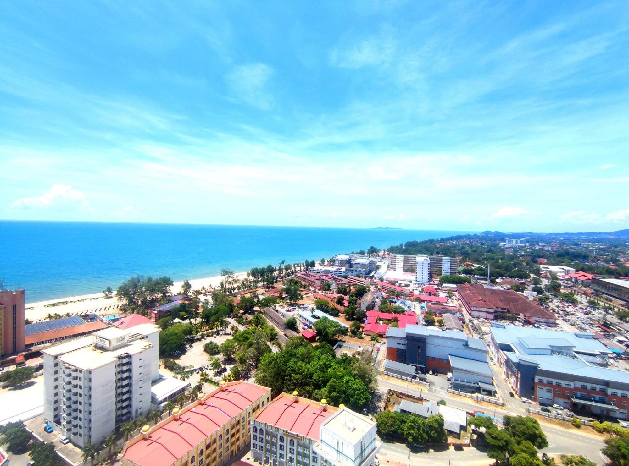 D'Luna Homestay Terengganu Sea View / Drawbrige View / Near Hsnz, Ktcc, Drawbrige Куала-Тренгану Экстерьер фото