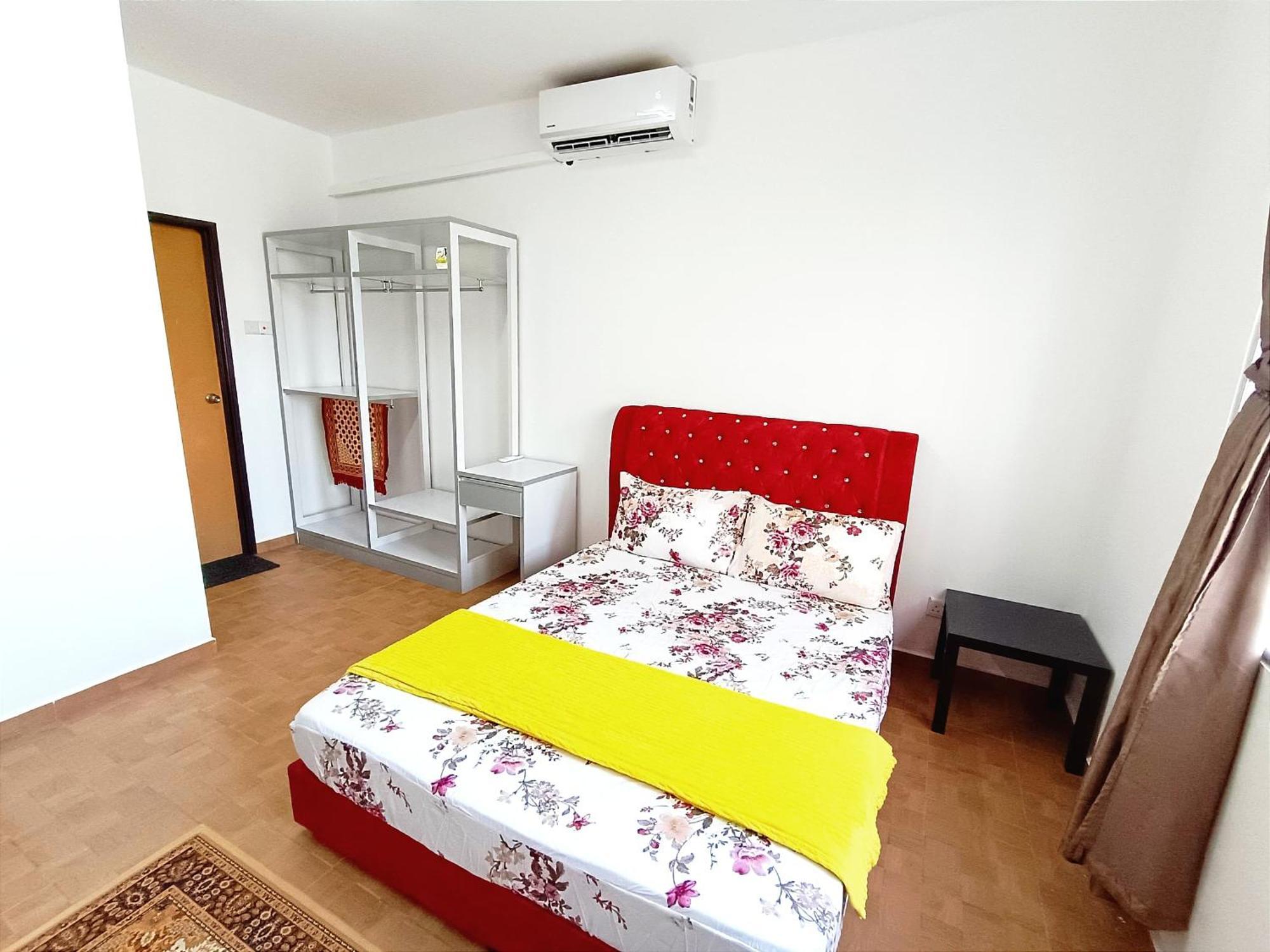 D'Luna Homestay Terengganu Sea View / Drawbrige View / Near Hsnz, Ktcc, Drawbrige Куала-Тренгану Экстерьер фото