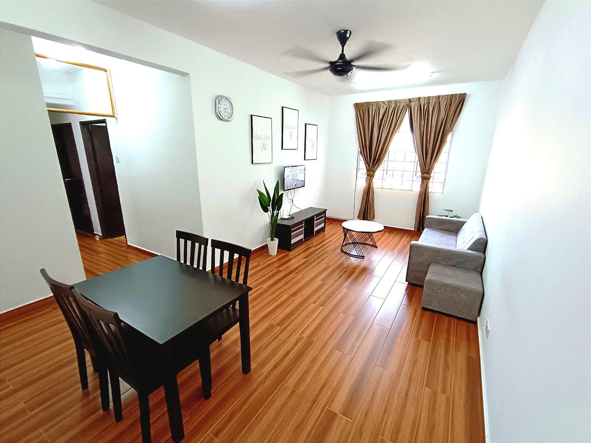 D'Luna Homestay Terengganu Sea View / Drawbrige View / Near Hsnz, Ktcc, Drawbrige Куала-Тренгану Экстерьер фото